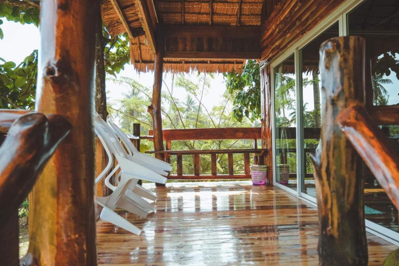 Kohjum Freedom Resort Koh Jum Exterior foto