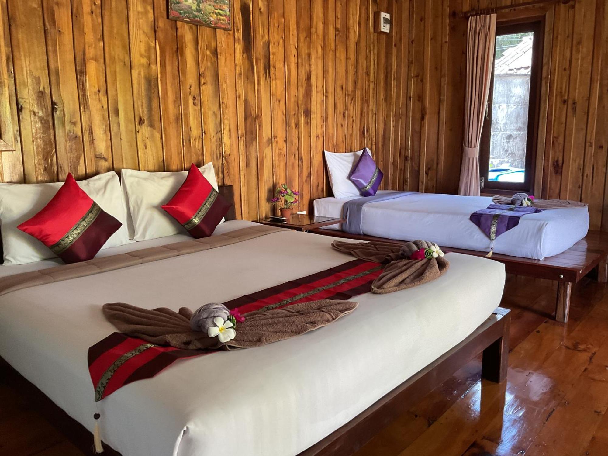 Kohjum Freedom Resort Koh Jum Exterior foto