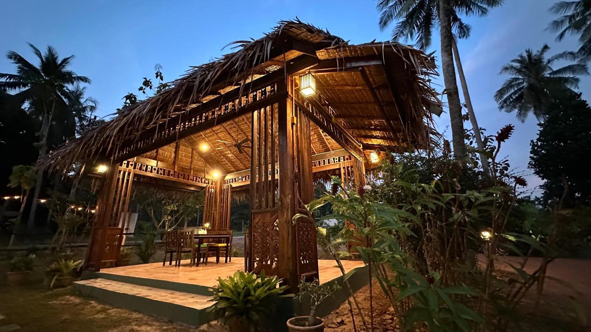 Kohjum Freedom Resort Koh Jum Exterior foto